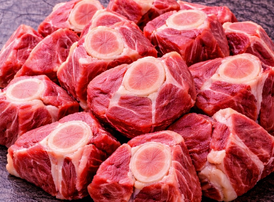 Fresh oxtail portions